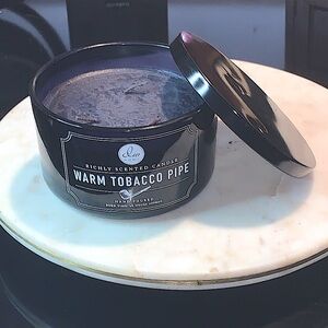 DW HOME CANDLE 3 WICK WARM TOBACCO PIPE BLACK SOY WAX 26 HRS 13.3 oz NEW